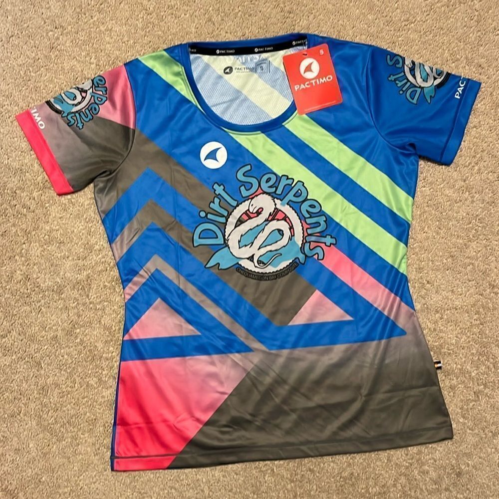 PACTIMO NWT WOMENS SIZE SMALL CYCLING TOP